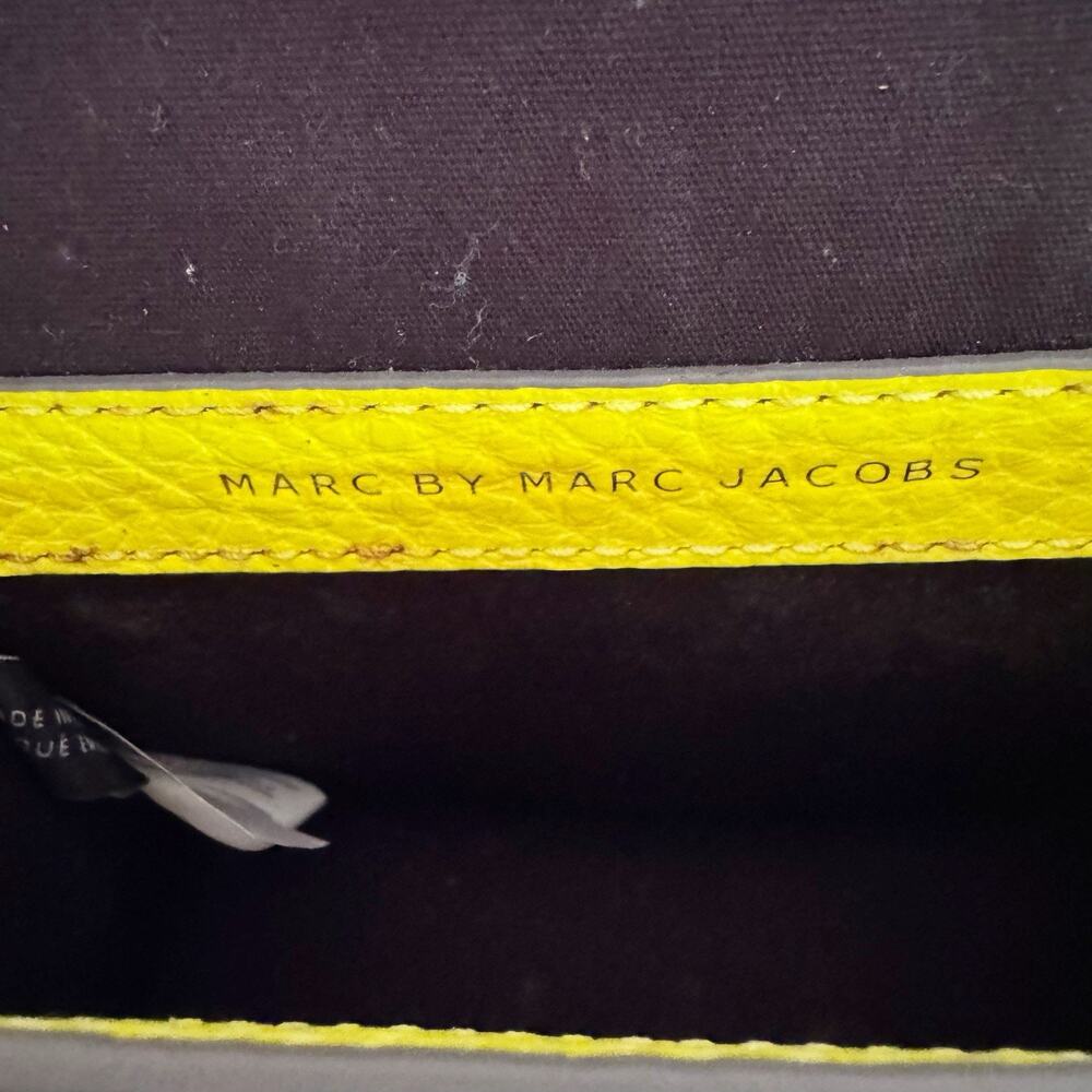 Marc Jacobs Women's Top Schooly Jax Mini‎ Bag Safety Yellow - Picture 9 of 11